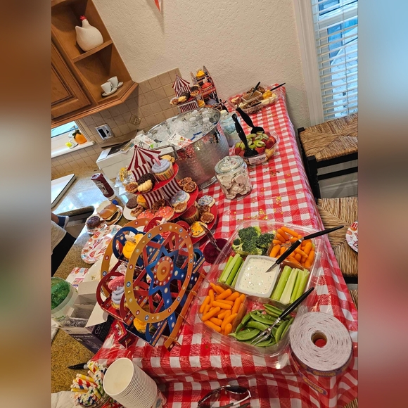 Cupcake stands - Picture 2 of 4